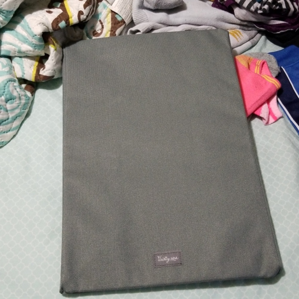 Gray rectangle lid
